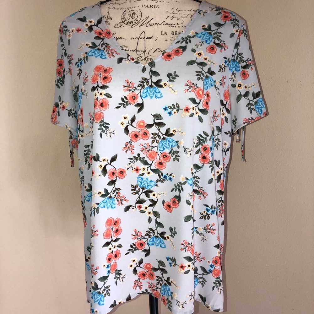 Cute floral top